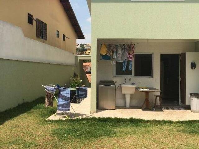 Sobrado para Venda em Taboão da Serra - 2
