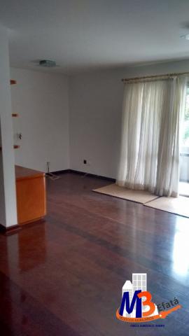Apartamento com 3 salas , sacada, cozinha planejada