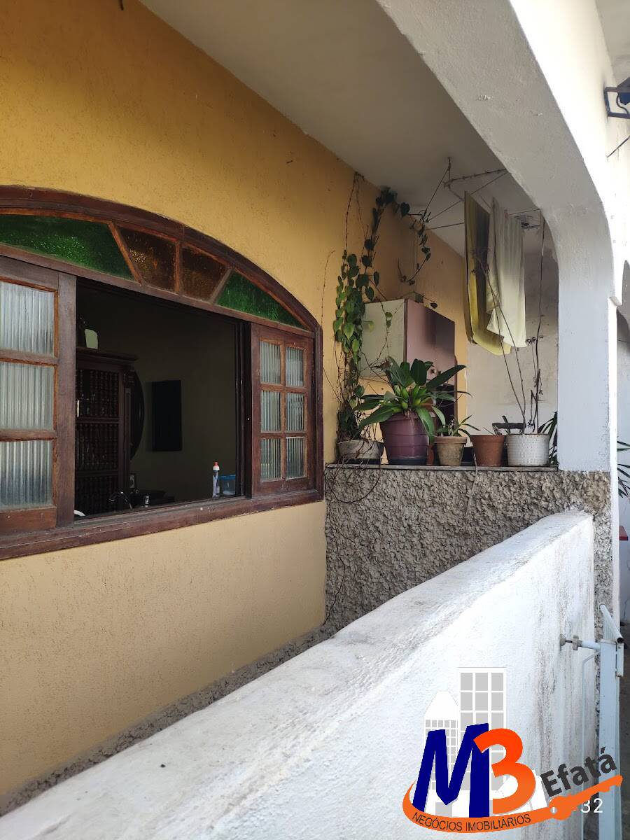 Casa, 6 quartos, 148 m² - Foto 2