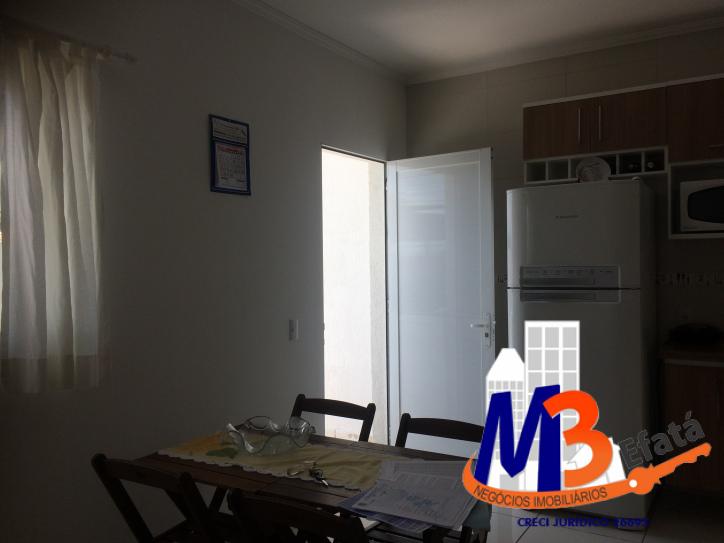 Casa à venda com 2 quartos, 90m² - Foto 8