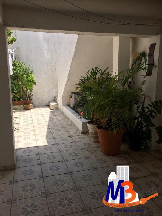 Casa à venda com 2 quartos, 90m² - Foto 47