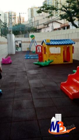 Apartamento à venda com 2 quartos, 65m² - Foto 17