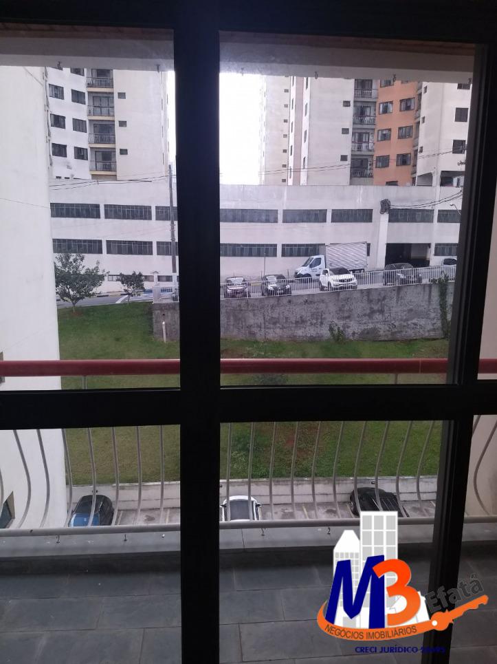 Apartamento para alugar com 2 quartos, 65m² - Foto 14