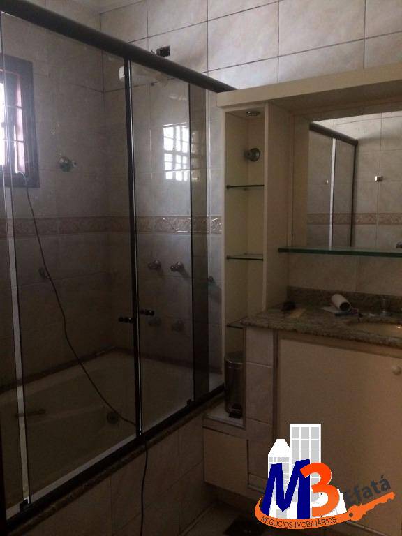 Casa, 3 quartos, 250 m² - Foto 32